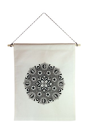 Wall Flag Preta Mandala by Milton Toledo Studio Mirabile Compre Online na Mirabile Decor Loja Virtual de Objetos de Decoracao